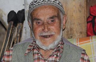 (ÖZEL) ’Küçük Mustafa’ lakaplı Mustafa dede,...