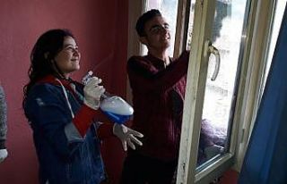 (Özel) Liseli öğrenciler bakıma muhtaç ailelerin...