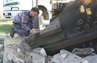 (Özel) Tırın dorsesindeki 25 ton ağırlığındaki...