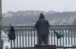 (Özel) Unkapanı Köprüsü’nün son olta balıkçısı