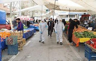 Pazar yerleri dezenfekte ediliyor