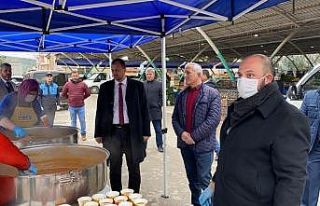 Pazarcı esnafına Usta’nın elinden tarhana çorbası