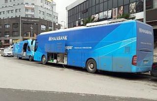 Personelinde korona virüs şüphesi olan banka; şubesi,...