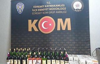 Polis 2.5 milyon TL değerinde kaçak ürün ele geçirdi