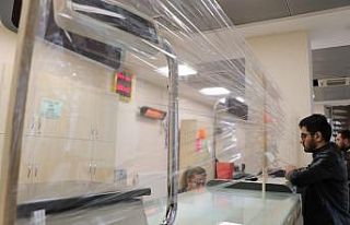 Postanede korona virüse "streç filmli"...