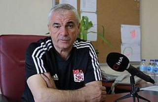 Rıza Çalımbay: "Maçlar Antalya’da oynansın"