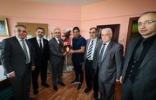 Rize Valisi Çeber’den Ünal Karaman’a hayırlı...