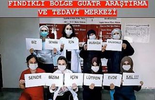 Rizeli sağlıkçılar da "Lütfen evde kal"...