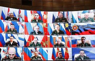 Rus ordusunun komutanları korona virüs testi yaptırdı