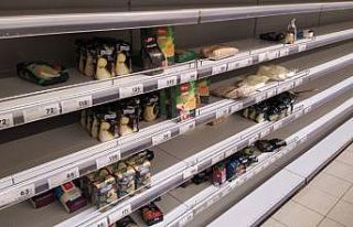 Ruslar marketlerde gıda ürünü bırakmadı