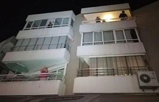 Sağlık çalışanlarına alkışlı destek devam...