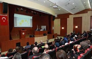 Sağlık çalışanlarıyla istişare toplantısı...