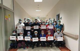 Sağlıkçılardan korona virüse karşı “Evinde...