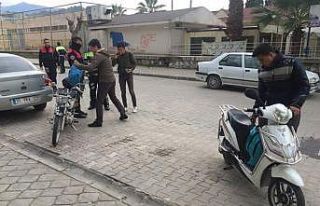 Salihli emniyetinden okul önlerinde sıkı denetim