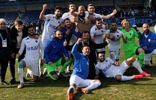 Şampiyon Karacabey Belediyespor 2. Lig’de