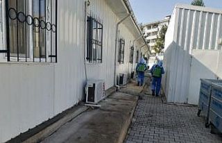 Samsat ilçesinde kamu kurumları dezenfekte ediliyor