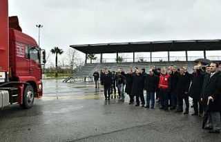 Samsun’dan İdlib’e 13 tır dolusu yardım