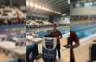 Sanko okulları yüzücüsü 3 Türkiye birinciliği...