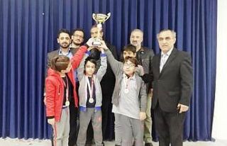 Satrançta 69 takım arasından il birincisi oldular
