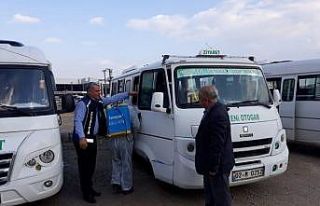 Şehiriçi minibüslerde dezenfekte çalışması...