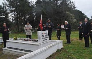 Şehitler sade bir törenle anıldı