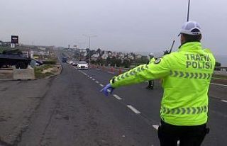 Şehre giren herkesin ateşi ölçülüyor