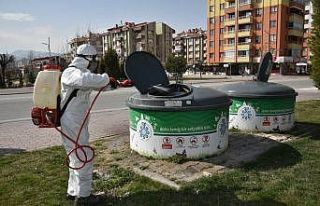 Selçuklu Belediyesi dezenfekte çalışmalarına...