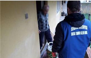 Serdivan Belediyesi ekipleri vatandaşları yalnız...