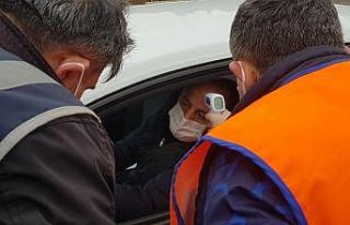 Seyahat tedbirleri kapsamında 5 bin 553 kişiye sağlık...