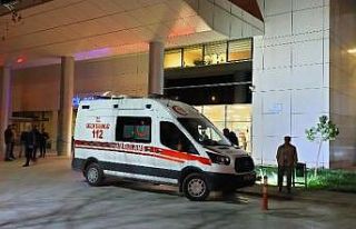 Sigara içmeme uyarısı yapan öğretmene bıçaklı...