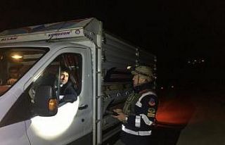 Siirt’te ağır yük taşıyan 445 araç denetlendi