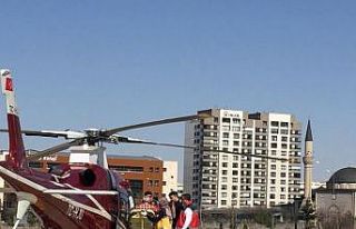 Silahla yaralanan adamın imdadına hava ambulansı...