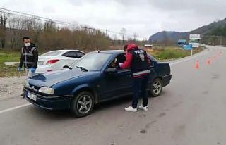 Sinop’ta ateş ölçerli trafik kontrolü