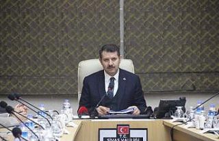 Sivas’a inmesi beklenen Umre yolcularını taşıyan...