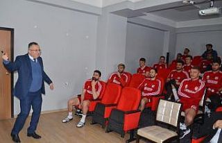 Sivasspor’da futbolculara korona virüs eğitimi...
