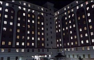 Sivas’ta kontrol altındaki öğrencilerden alkışlı...