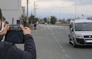 Sokağa çıkma yasağı olan vatandaşlar ‘drone’...
