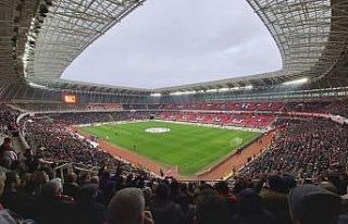 Stat kapıları 15.30’da açılacak