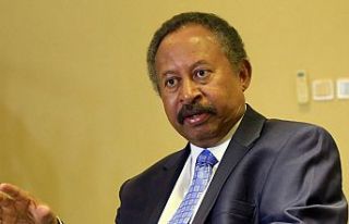 Sudan Başbakanının konvoyuna bomba yüklü araçla...