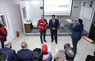 Sultangazi’de deprem eğitimi