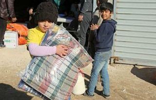 Suriyelilere kış yardımı