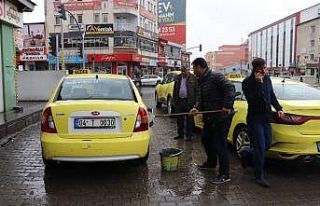 Taksicilerden Korona virüs önlemleri