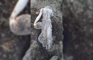 Tarihi eser kaçakçılığı operasyonunda 2 kişi...