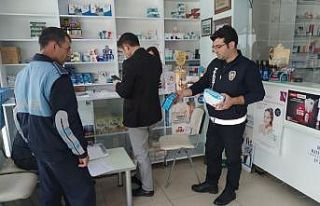 Tavşanlı’da eczaneler ve marketler denetleniyor