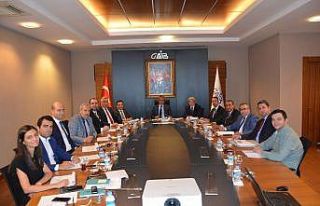 Tekstil ihracatçıları Polonya ve Romanya’yı...