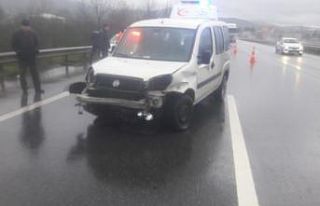 TEM otoyolunda kaza 2 yaralı