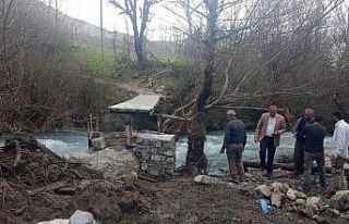 Teröristler köprü inşaatına mayın yerleştirmiş