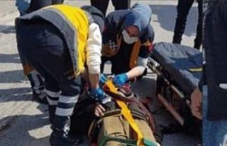 Tırın çarptığı adam yaralandı