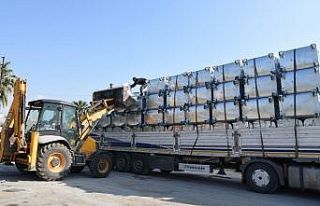 Toroslar Belediyesi çöp konteynerlerini yeniledi
