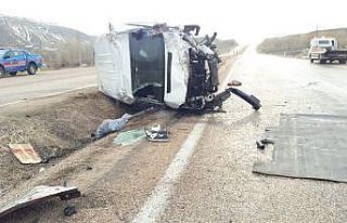 Trafik kazası 2 yaralı